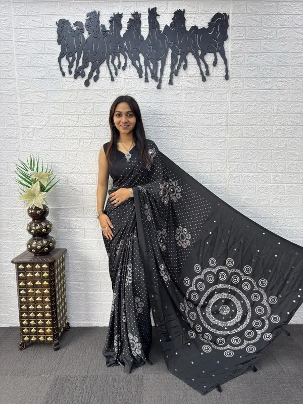 gajji_silk_bandhani_with_Mirror_Work_saree
