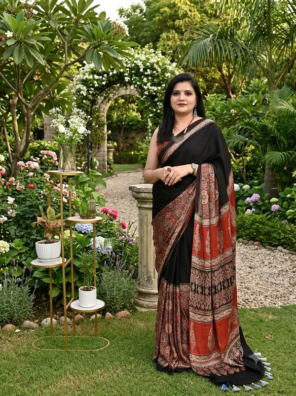 Black_Ajarak_Model_Silk_Saree_For_Women