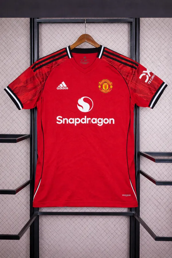 Manchester_Home_set_2025-2026