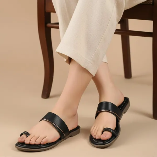 Zelion_Women'S_Toe_Ring_Sandals,_Black_And_Brown,_Leather,_Flat_Sole_With_Metallic_Accent