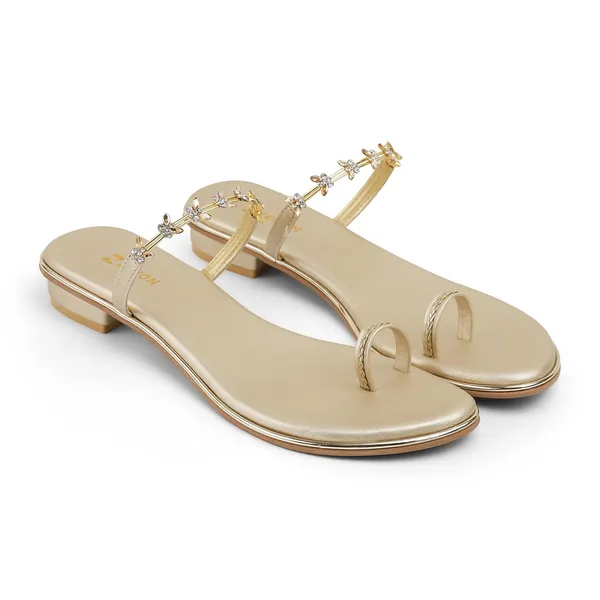 Zelion_Women'S_Toe_Ring_Flat_Sandals_With_Floral_Rhinestone_Embellished_Strap