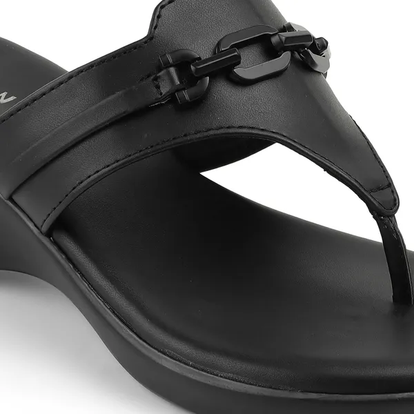 Zelion_Women'S_Black_Wedge_Thong_Sandals_With_Chain_Buckle_Detail