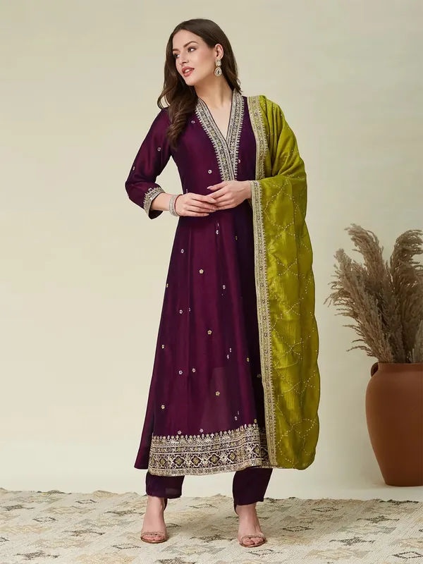 Purple_Embroidered_Anarkali_Kurta_Set_With_Chartreuse_Dupatta