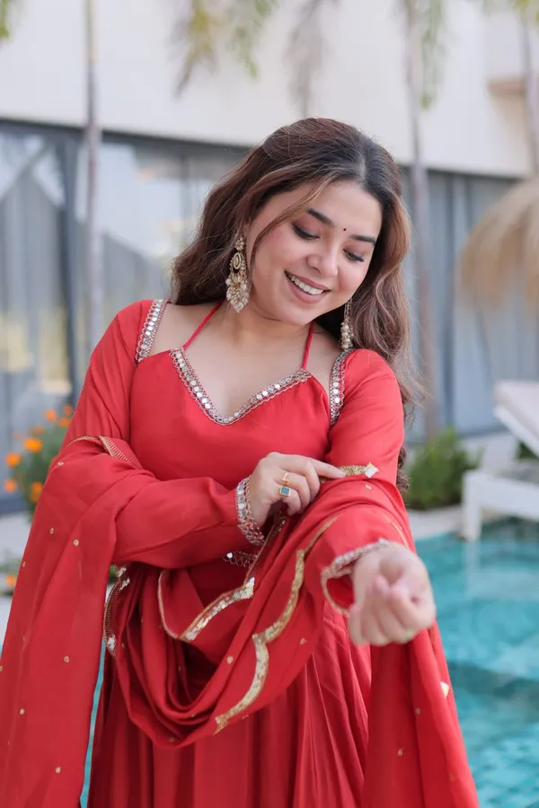 Women_Red_And_Orange_Anarkali_Suit_Set_With_Dupatta