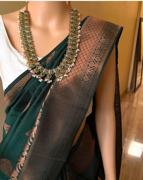 BEAUTIFUL_RICH_PALLU_&_JACQUARD_WORK_ON_ALL_OVER_THE_SAREE