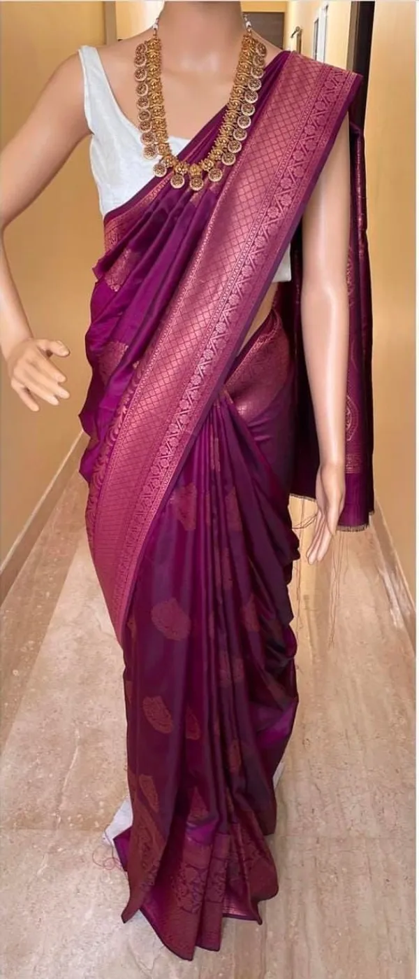 BEAUTIFUL_RICH_PALLU_&_JACQUARD_WORK_ON_ALL_OVER_THE_SAREE.
