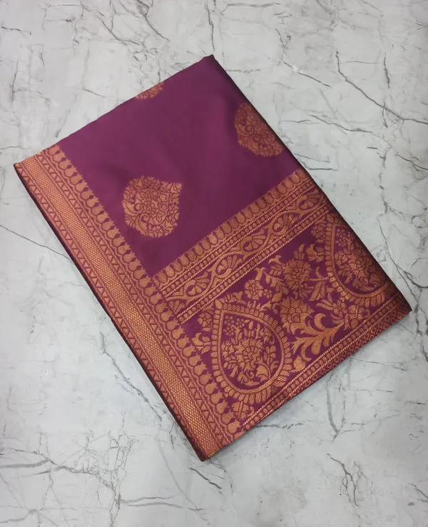 BEAUTIFUL_RICH_PALLU_&_JACQUARD_WORK_ON_ALL_OVER_THE_SAREE.