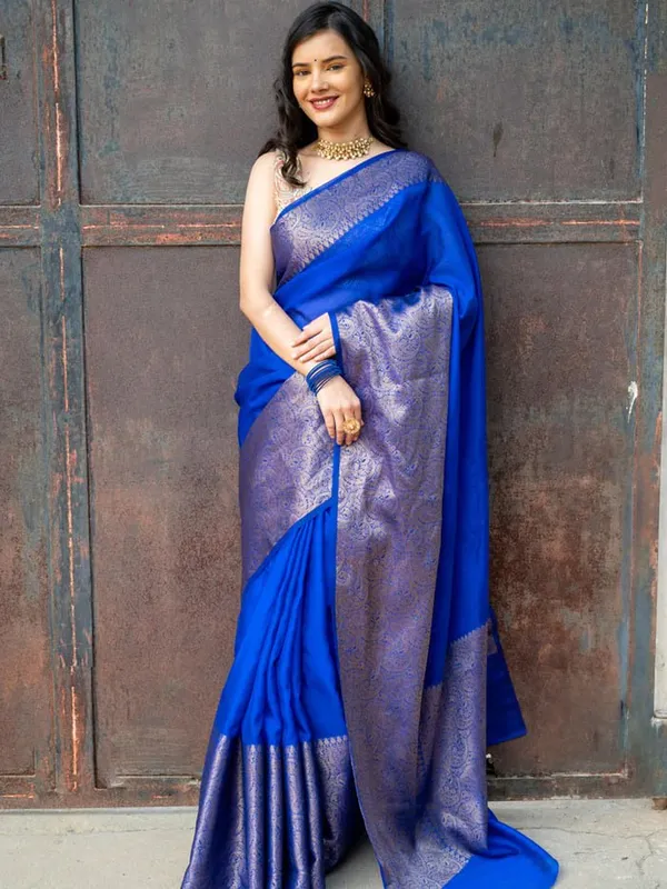 BEAUTIFUL_RICH_PALLU_&_JACQUARD_WORK_ON_ALL_OVER_THE_SAREE.