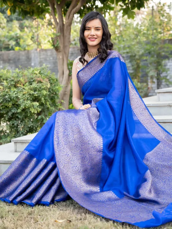 BEAUTIFUL_RICH_PALLU_&_JACQUARD_WORK_ON_ALL_OVER_THE_SAREE.