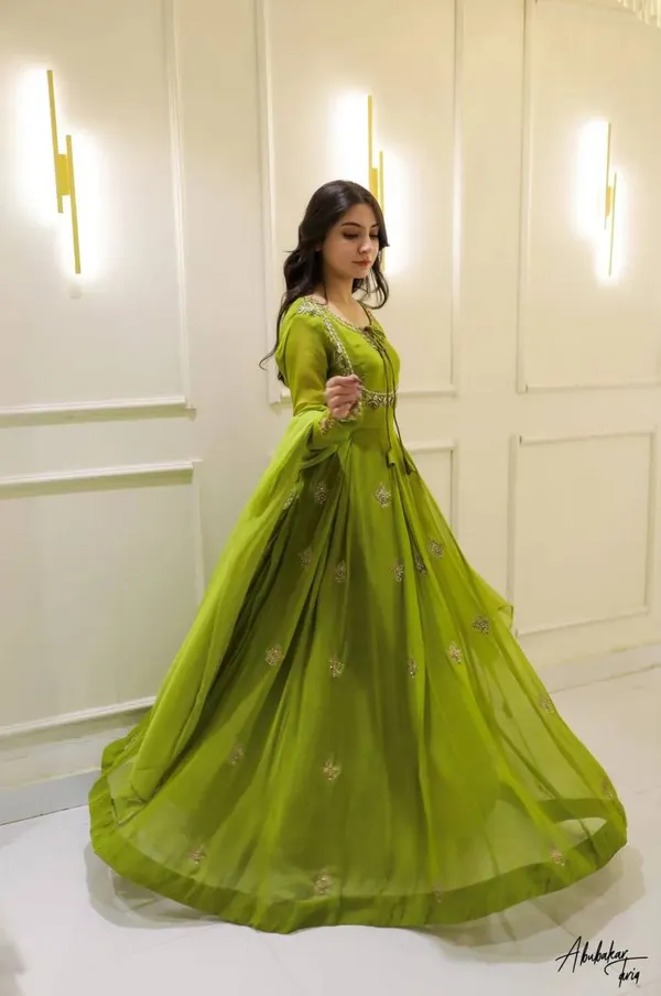 Mehendi_Green_Embroidered_Anarkali_Suit_Set_With_Dupatta