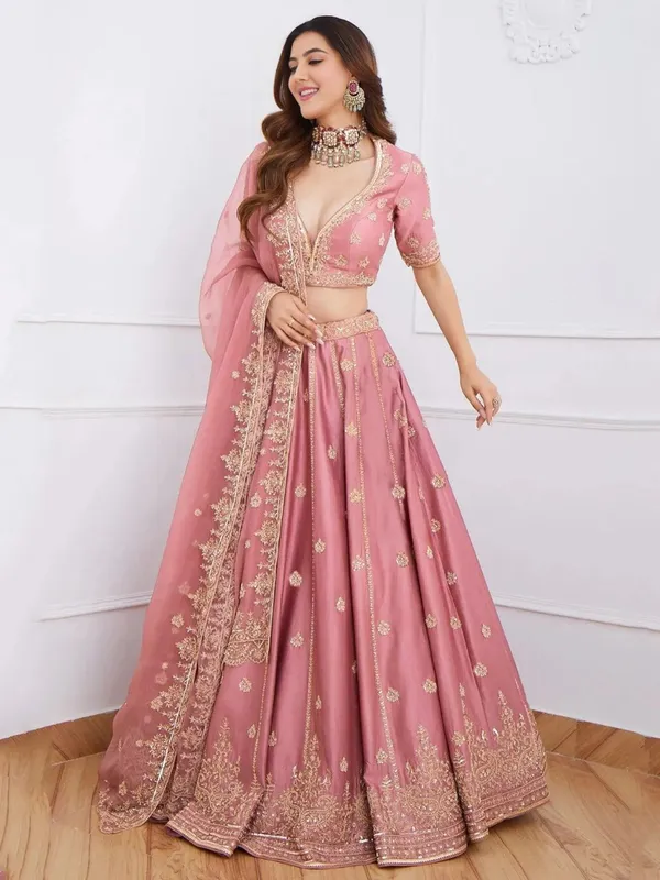 Elegant_Embroidered_Sequence_Designer_Lahenga_Choli_With_Dupatta"