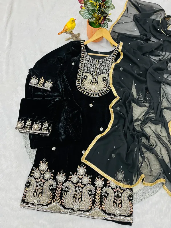 Black_Velvet_Embroidered_Pakistani_Suit_Set_With_Dupatta