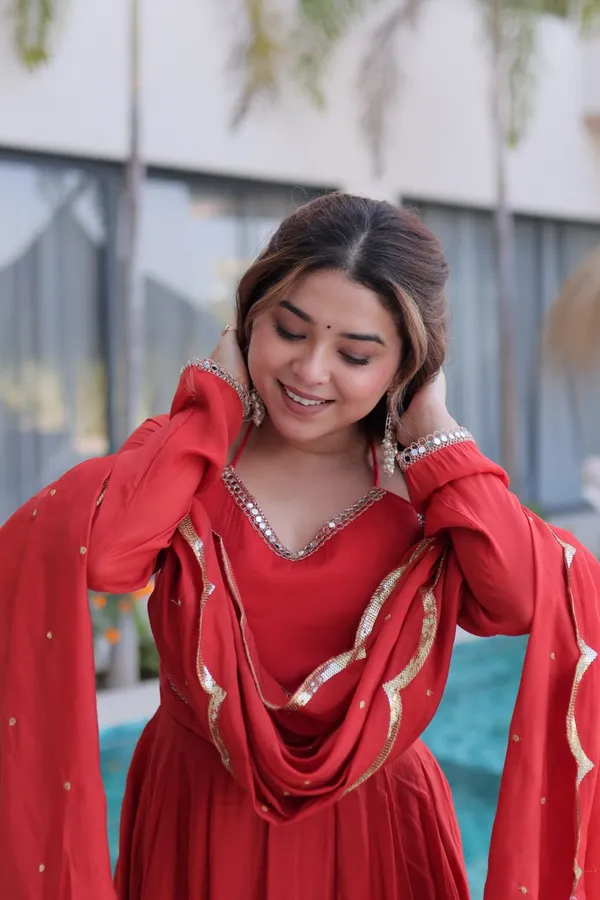 Women_Red_And_Orange_Anarkali_Suit_Set_With_Dupatta