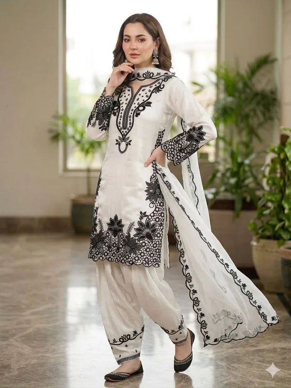 HANIA__AMIR_INSPIRED_BAKRA_EID_WEAR_OUR_SEQUENCE_EMBROIDERY_WORKED_TOP,_FARSHI_SALWAAR_WITH_DUPATTA_