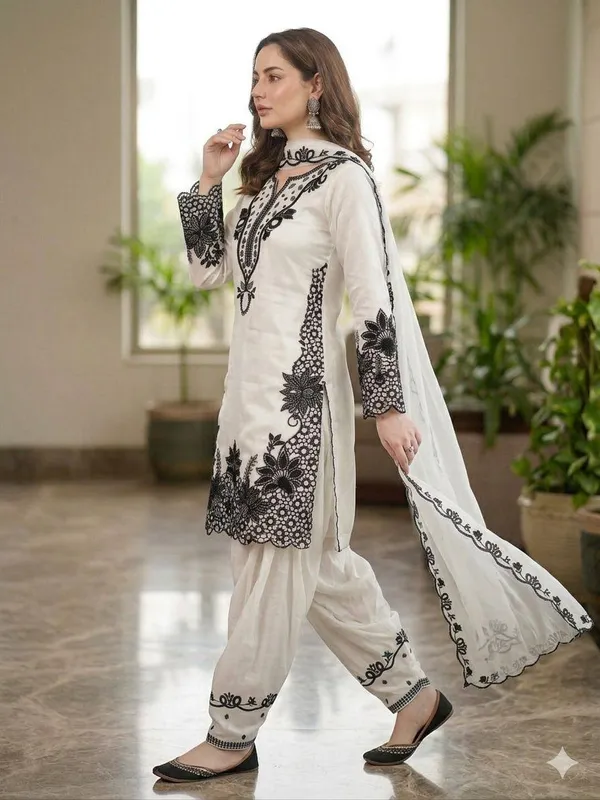 HANIA__AMIR_INSPIRED_BAKRA_EID_WEAR_OUR_SEQUENCE_EMBROIDERY_WORKED_TOP,_FARSHI_SALWAAR_WITH_DUPATTA_
