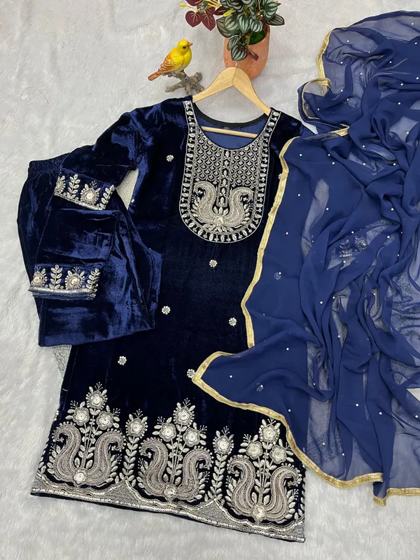 Royal_Blue_Velvet_Embroidered_Salwar_Suit_Set_With_Dupatta