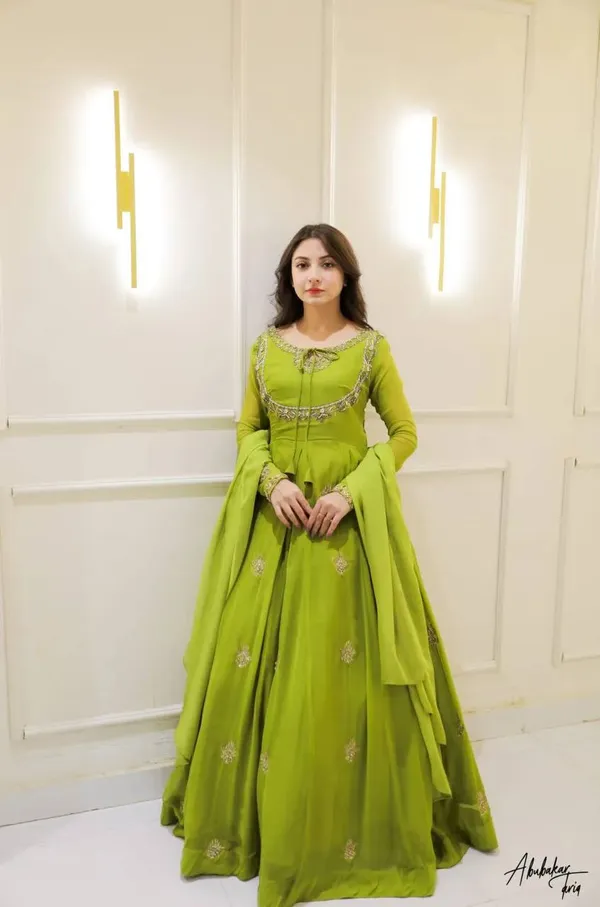 Mehendi_Green_Embroidered_Anarkali_Suit_Set_With_Dupatta