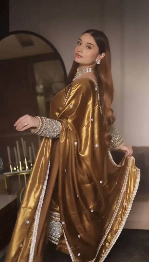 LAUNCHING_NEW_TRDITIONAL_COLLECTION_3_PIECE_FANCY_KURTI_WITH_BOTTOM_AND_BEAUTIFUL_DUPATTA