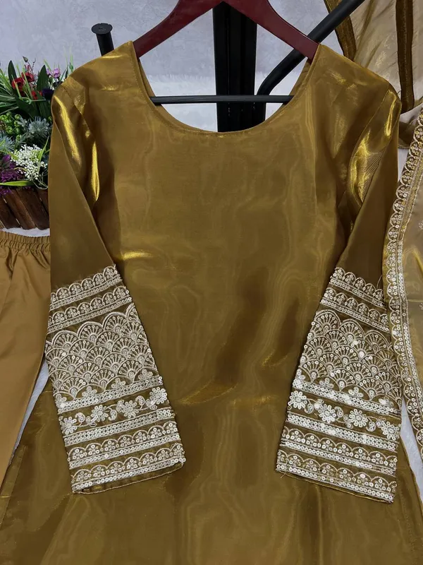 LAUNCHING_NEW_TRDITIONAL_COLLECTION_3_PIECE_FANCY_KURTI_WITH_BOTTOM_AND_BEAUTIFUL_DUPATTA