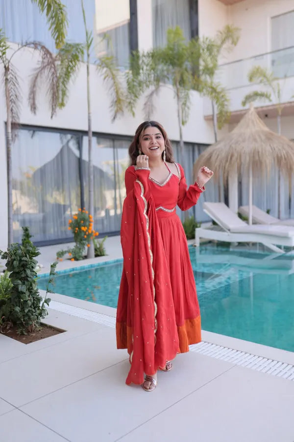 Women_Red_And_Orange_Anarkali_Suit_Set_With_Dupatta