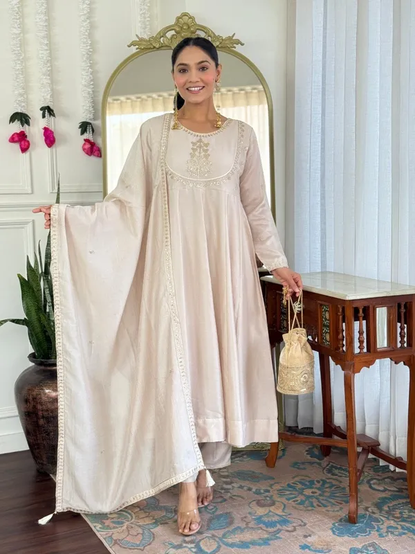 Stylish_Embroidered_Kurta_Set_with_Dupatta_|_Party_Wear_Ethnic_Kurti_Pant_Set"😇