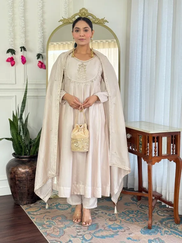 Stylish_Embroidered_Kurta_Set_with_Dupatta_|_Party_Wear_Ethnic_Kurti_Pant_Set"😇
