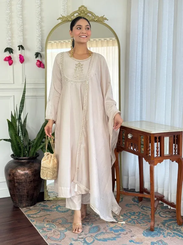 Stylish_Embroidered_Kurta_Set_with_Dupatta_|_Party_Wear_Ethnic_Kurti_Pant_Set"😇