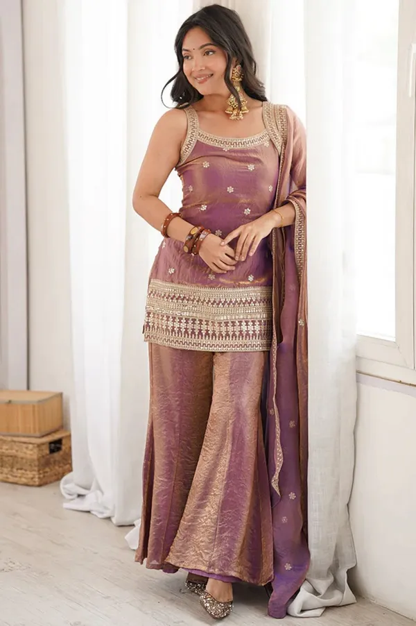 This_colourfull__&_fresh_look_outfit_is_perfect_for_upcoming_festivities_and_weddings_which_provides_you_more_comfort_and_style
