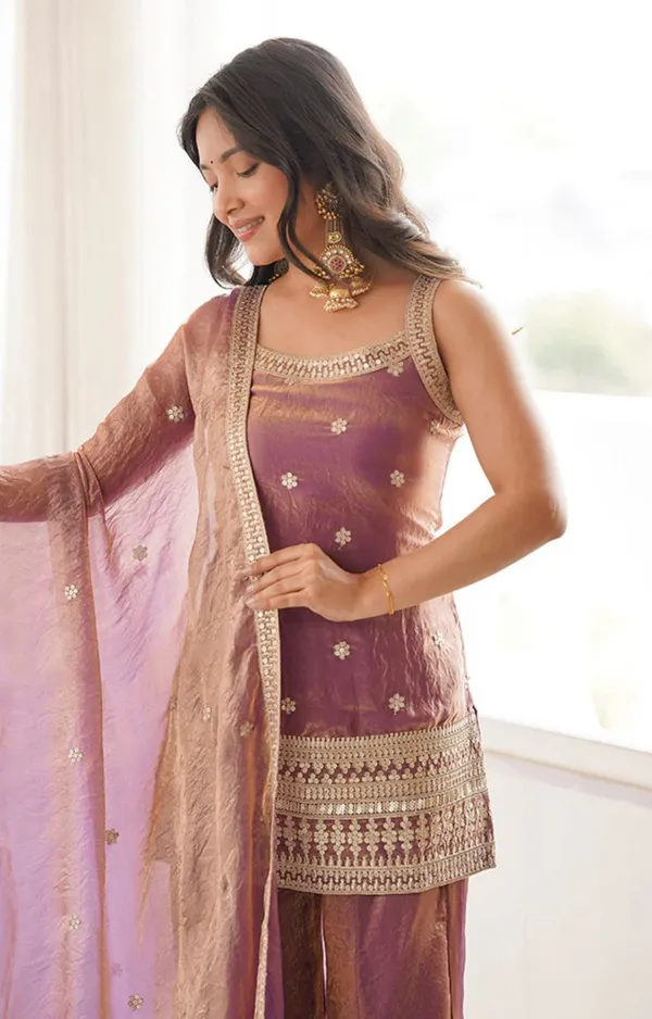 This_colourfull__&_fresh_look_outfit_is_perfect_for_upcoming_festivities_and_weddings_which_provides_you_more_comfort_and_style