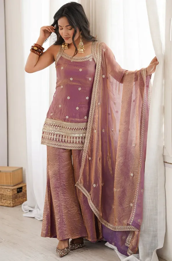 This_colourfull__&_fresh_look_outfit_is_perfect_for_upcoming_festivities_and_weddings_which_provides_you_more_comfort_and_style