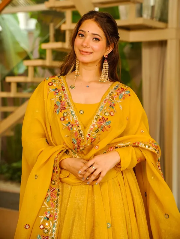 Yellow_Embroidered_Anarkali_Suit_Set_With_Dupatta
