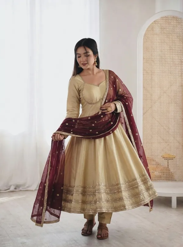 Elegant_Heavy_Lace_Work_Designer_Anarkali_Three_Piece_Set