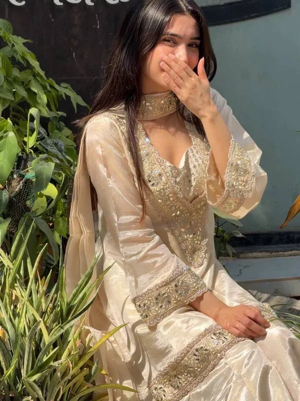 Women's_Silk_with_Lining_Siquinned_Embroidered_Anarkali_Kurta_with_Pant_And_Dupatta_Sets