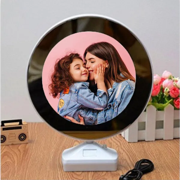 White_Plastic_Glass_Round_Shape_With_Magic_Mirror_For_Home_&_Decor