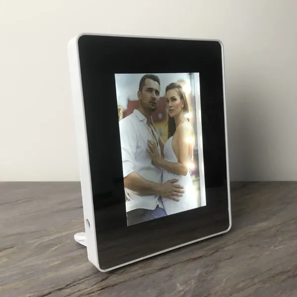 White_Plastic_Glass_With_Magic_Mirror_For_Home_&_Decor