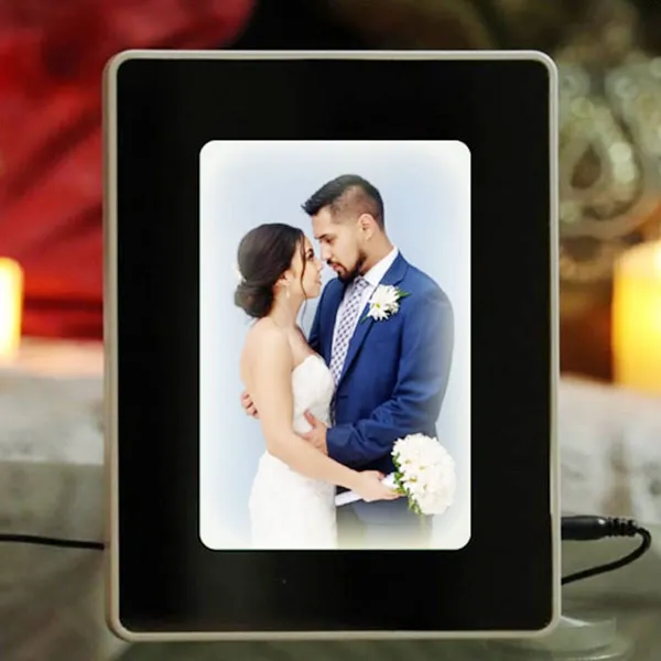 White_Plastic_Glass_With_Magic_Mirror_For_Home_&_Decor