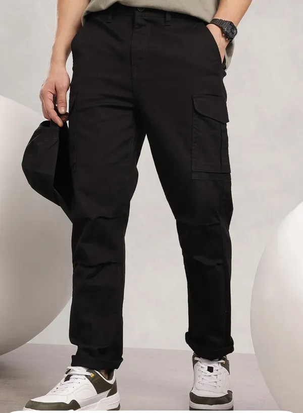 Black_Cotton_Cargo_Bottom_Wear_For_Men