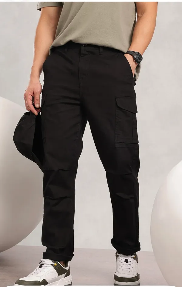 Black_Cotton_Cargo_Bottom_Wear_For_Men