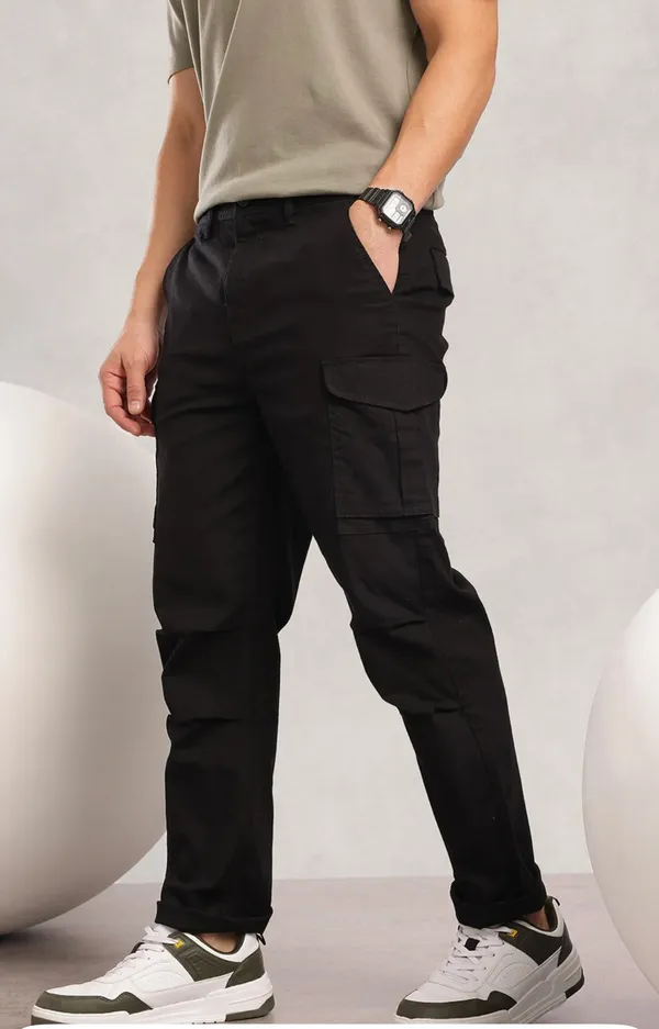 Black_Cotton_Cargo_Bottom_Wear_For_Men