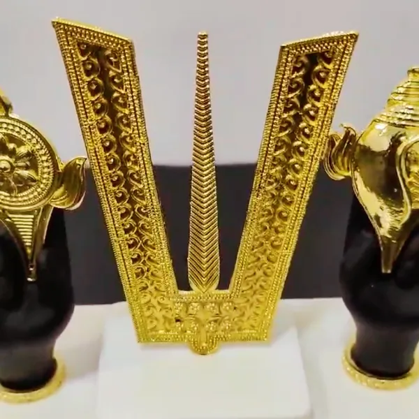 Gold_Plated_Tirupati_Balaji_Tilak_Chakra_For_Home_Decor