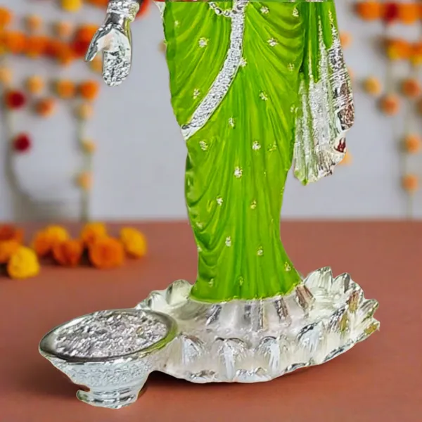 Silver_Plated_Lakshmi_Ji_Murti_For_Home_Decor