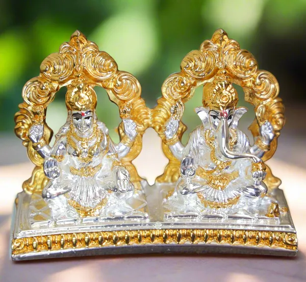 Gold_&_Silver_Plated_Lakshmi_Ganesha_Idol_For_Home_Decor