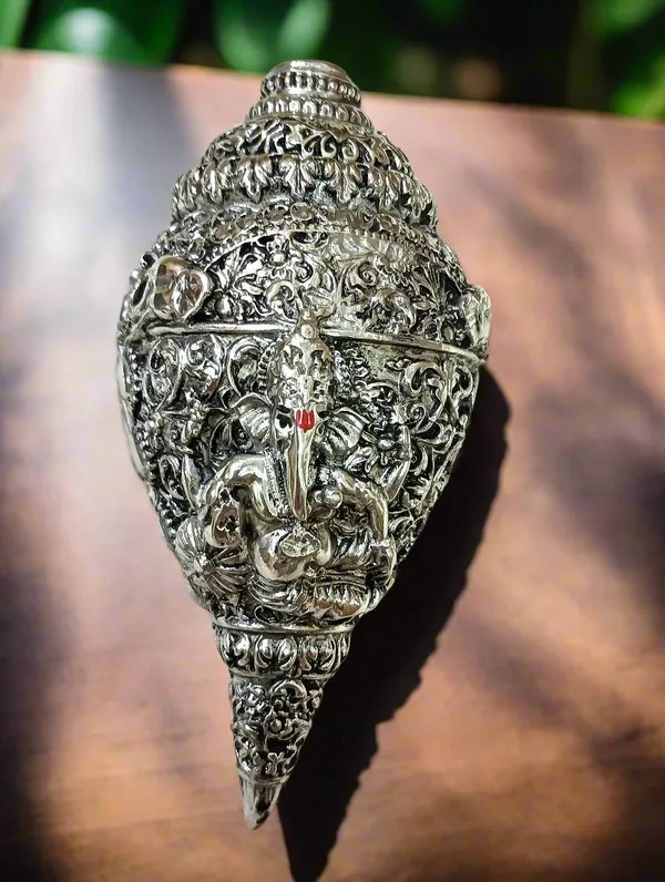 Silver_Antique_Ganesh_Shankh_(Conch)_999_Plated_For_Home_Decor