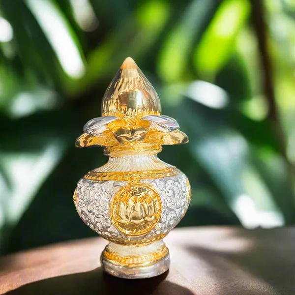 Gold_&_Silver_Plated_Nariyal_Kalash_For_Prosperity_&_Abundance_For_Home_Decor