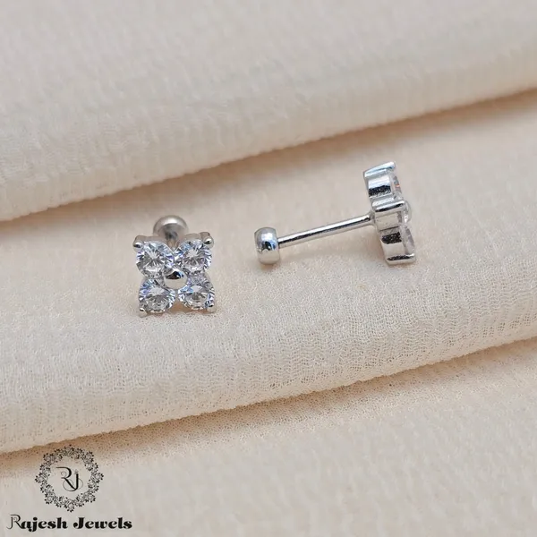 Silver_Superlative_Minimalistic_Cz_Stud_Earrings_For_Women