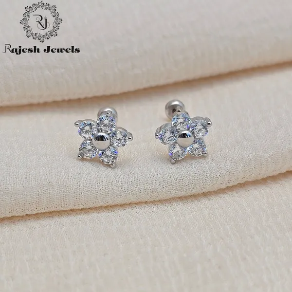 Silver_Sparkling_Cz_Minimalistic_Stud_Earrings_For_Women