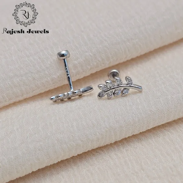 Silver_Classy_Minimalistic_Stud_Earrings_For_Women