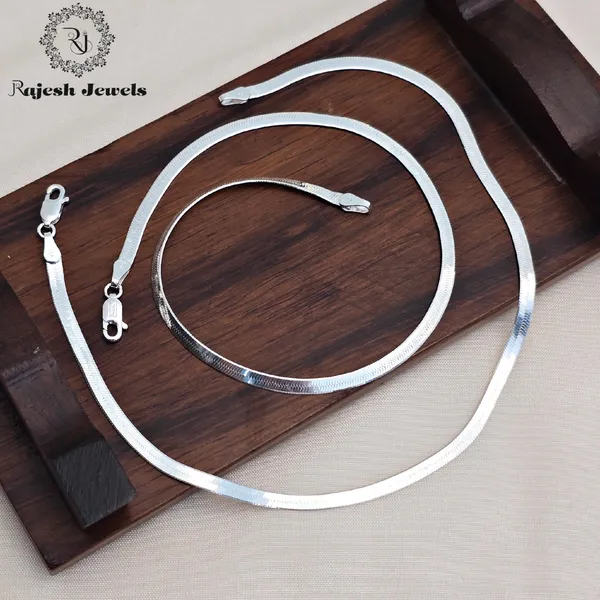 Silver_Shimmering_Flat_Snake_Chain_Anklet_For_Women