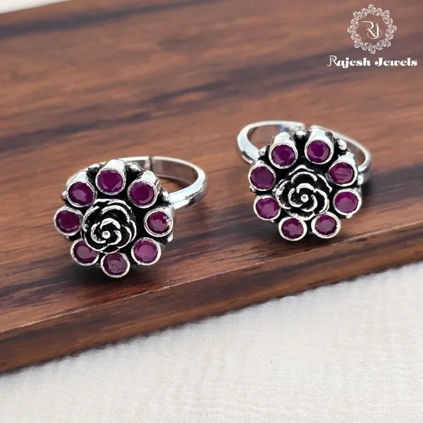 Black_Silver_Impressive_Rosette_Cutstone_Toering_For_Women