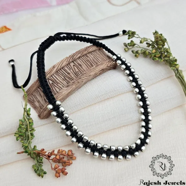 Black_Silver_Mesmerizing_Balled_Nazariya_Anklet_For_Women